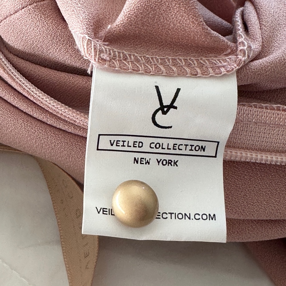 Veiled Collection Dusty Pink wide leg pleated jumpsuit - Picture 9 of 10